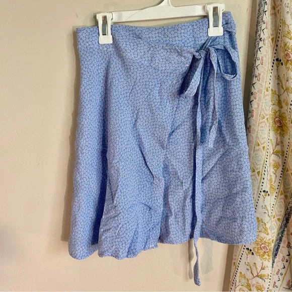 Brandy Melville Genevieve skirt - Picture 3 of 6